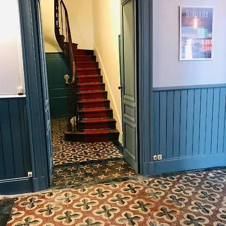 Βίλα Maison St *